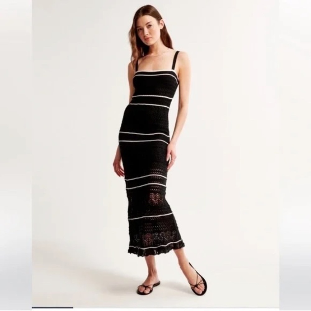 Abercrombie & Fitch Black and White Crochet Maxi Dress in Size XS Petite Length